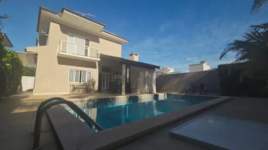 Casa de Condomínio com 3 Quartos para alugar, 225m² no Parque Residencial Damha II, Presidente Prudente