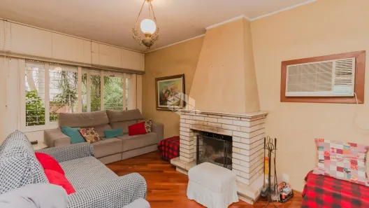 Casa com 6 Quartos à venda, 315m² no Petrópolis, Porto Alegre