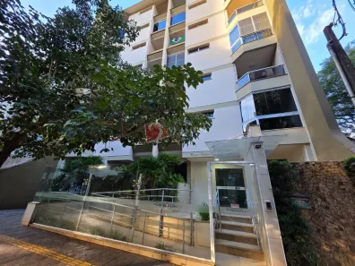 Apartamento com 3 Quartos para alugar, 133m² no Zona 07, Maringá