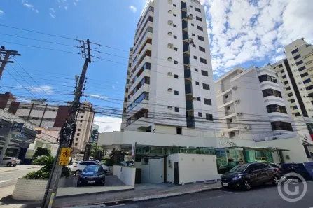 Apartamento com 2 Quartos para alugar, 116m² no Centro, Florianópolis
