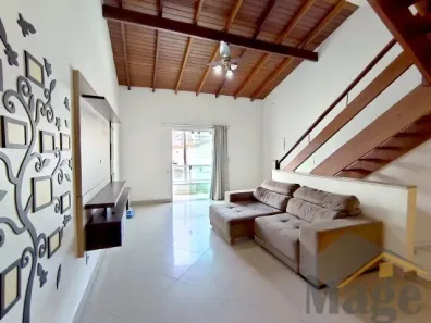 Sobrado com 3 Quartos para alugar, 150m² no Jardim Las Palmas, Guarujá