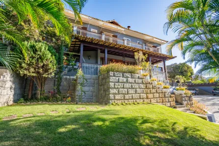 Casa de Condomínio com 4 Quartos à venda, 587m² no Bonsucesso, Petrópolis