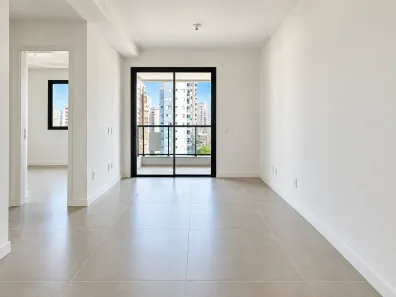 Apartamento com 2 Quartos à venda, 67m² no Centro, Florianópolis