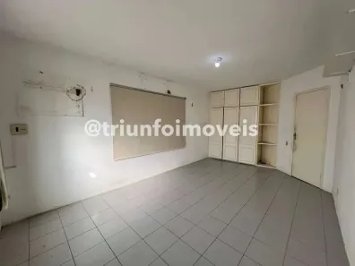 Sobrado com 5 Quartos à venda, 280m² no Ilhotas, Teresina