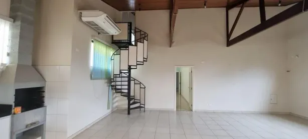 Casa com 7 Quartos à venda, 230m² no Santa Mônica, Uberlândia