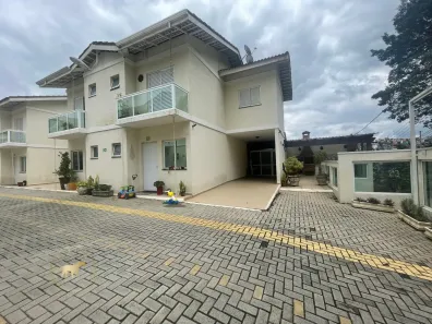 Sobrado com 3 Quartos à venda, 100m² no Laranjeiras, Caieiras