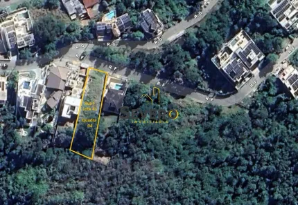 Lote/Terreno à venda, 858m² no Charitas, Niterói
