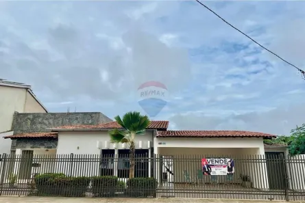Casa com 4 Quartos à venda, 350m² no Sandra Regina, Barreiras