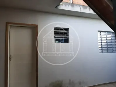 Casa com 3 Quartos à venda, 200m² no Jardim dos Álamos, São Paulo