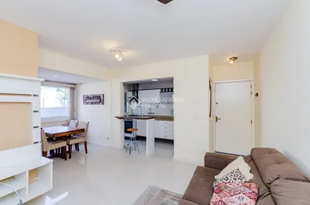 Apartamento com 3 Quartos para alugar, 72m² no Chácara das Pedras, Porto Alegre