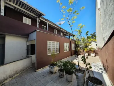 Imóvel Comercial com 8 Quartos à venda, 303m² no Centro, Embu das Artes