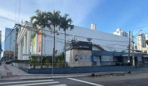 Sala Comercial para alugar, 520m² no Pioneiros, Balneário Camboriú