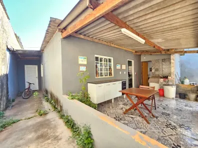 Casa com 2 Quartos à venda, 250m² no Vale do Amanhecer, Brasília