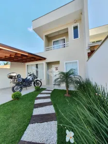 Casa com 2 Quartos à venda, 100m² no Paranaguamirim, Joinville