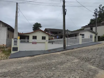 Casa com 2 Quartos para alugar, 80m² no Centro, Antônio Carlos