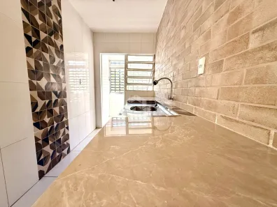 Apartamento com 2 Quartos à venda, 77m² no Passo da Areia, Porto Alegre