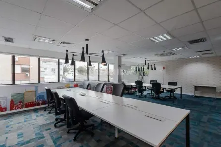 Prédio Comercial para alugar, 200m² no Petrópolis, Porto Alegre