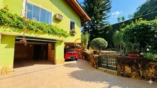 Casa com 3 Quartos à venda, 264m² no Jardim Tapajós, Atibaia