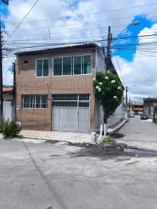 Casa com 6 Quartos à venda, 300m² no Parangaba, Fortaleza