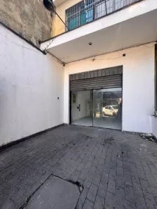 Ponto Comercial para alugar, 180m² no Liberdade, São Paulo