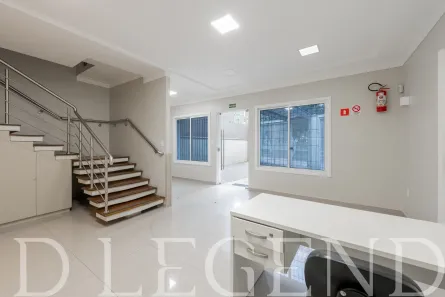 Imóvel Comercial para alugar, 202m² no Passo da Areia, Porto Alegre