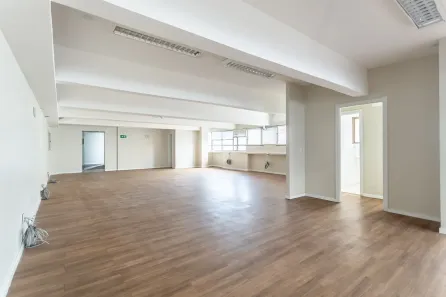 Sala Comercial para alugar, 219m² no Rio Branco, Porto Alegre