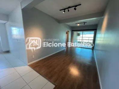 Apartamento com 2 Quartos para alugar, 75m² no Centro, Uberlândia