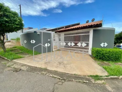 Casa com 3 Quartos à venda, 200m² no Jardim Riviera, Marília