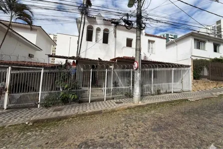 Imóvel Comercial com 8 Quartos para alugar, 178m² no Centro, Juiz de Fora