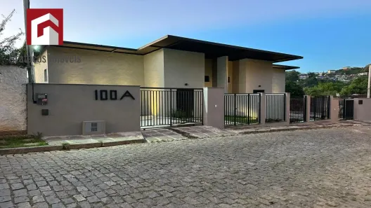 Casa com 3 Quartos à venda, 200m² no Quitandinha, Petrópolis