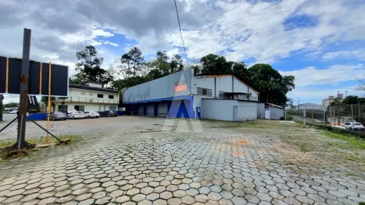 Ponto Comercial para alugar, 739m² no Floresta, Joinville