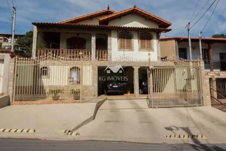 Casa com 3 Quartos à venda, 360m² no Diamante (Barreiro), Belo Horizonte