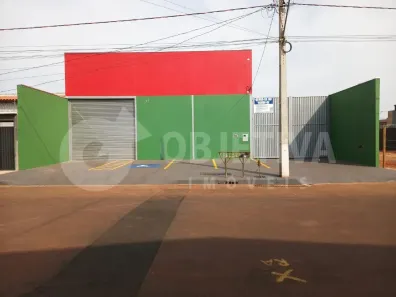 Galpão/Depósito/Armazém para alugar, 240m² no Novo Mundo, Uberlândia