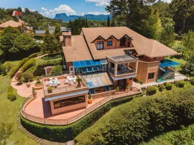 Casa com 5 Quartos à venda, 800m² no Campos Do Jordao, Campos do Jordão