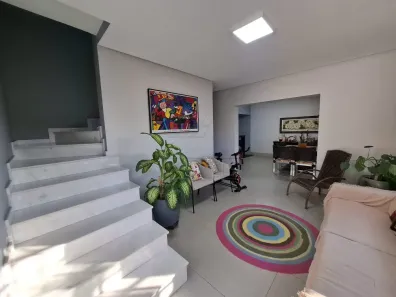 Casa com 3 Quartos à venda, 198m² no Parque Residencial Jaguari, Americana