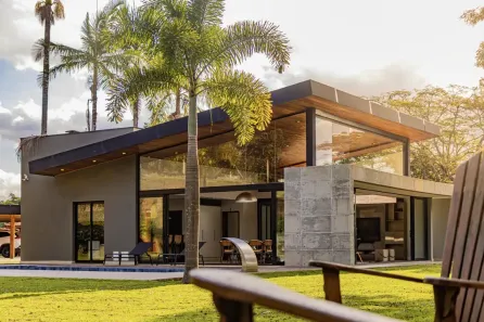 Fazenda/Sítio com 4 Quartos à venda, 553m² no Freguesia da Escada, Guararema