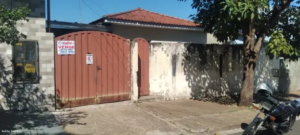 Casa com 3 Quartos à venda, 252m² no Jardim Vila Real, Presidente Prudente