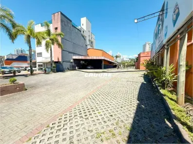 à venda, 572m² no Vila Nova, Blumenau