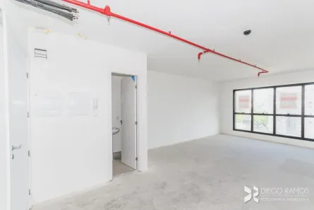 Sala Comercial com 1 Quarto para alugar, 37m² no Menino Deus, Porto Alegre