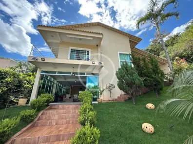 Fazenda/Sítio com 4 Quartos à venda, 400m² no Condomínio Country Ville, Hidrolândia