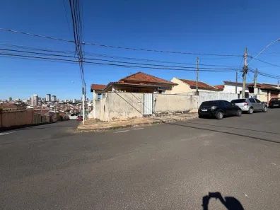 Casa com 3 Quartos à venda, 140m² no Vila Casa Branca, Botucatu