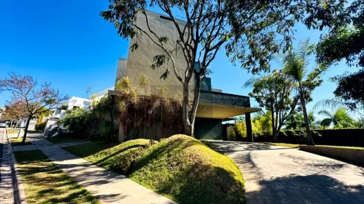 Casa de Condomínio com 2 Quartos à venda, 600m² no Jardim Marco Leite, Jundiaí