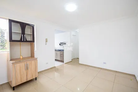 Apartamento com 2 Quartos para alugar, 45m² no Santa Cândida, Curitiba