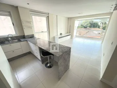 Apartamento com 2 Quartos para alugar, 76m² no Centro, Florianópolis