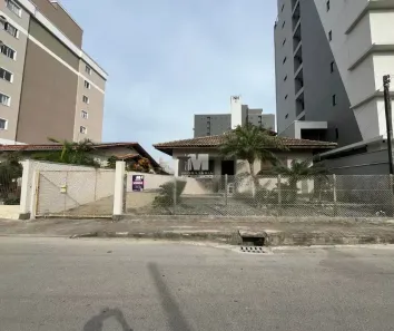 Casa com 3 Quartos à venda, 252m² no Santa Terezinha, Brusque