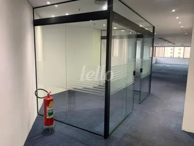 Sala Comercial para alugar, 223m² no Cidade Monções, São Paulo