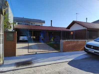 Casa com 4 Quartos à venda, 160m² no Ponta das Canas, Florianópolis