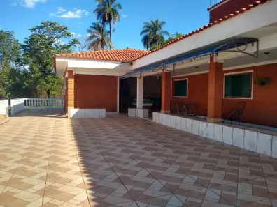 Fazenda/Sítio com 4 Quartos à venda, 50000m² no Zona Central, Rio Claro