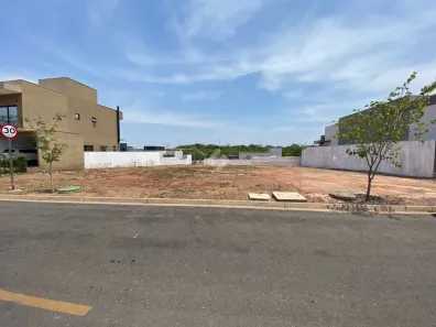 Lote/Terreno à venda, 300m² no Recanto dos Pássaros, Cuiabá