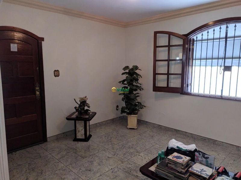 Casa com 4 quartos — Palmares, Belo Horizonte